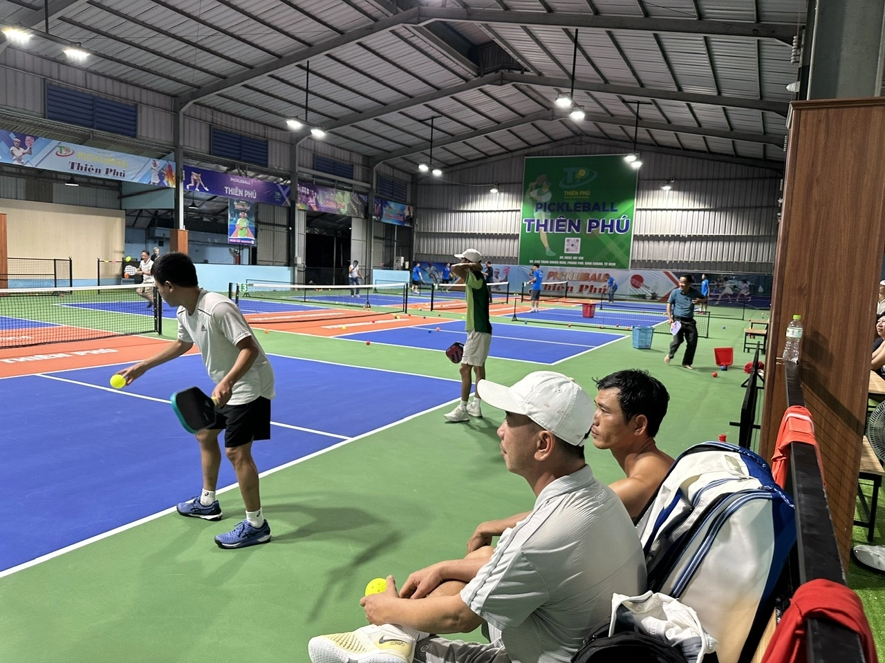 Tổng hợp danh sách các sân Pickleball huyện Bình Chánh, TP.HCM uy tín và đáng chơi nhất hiện nay | ShopVNB