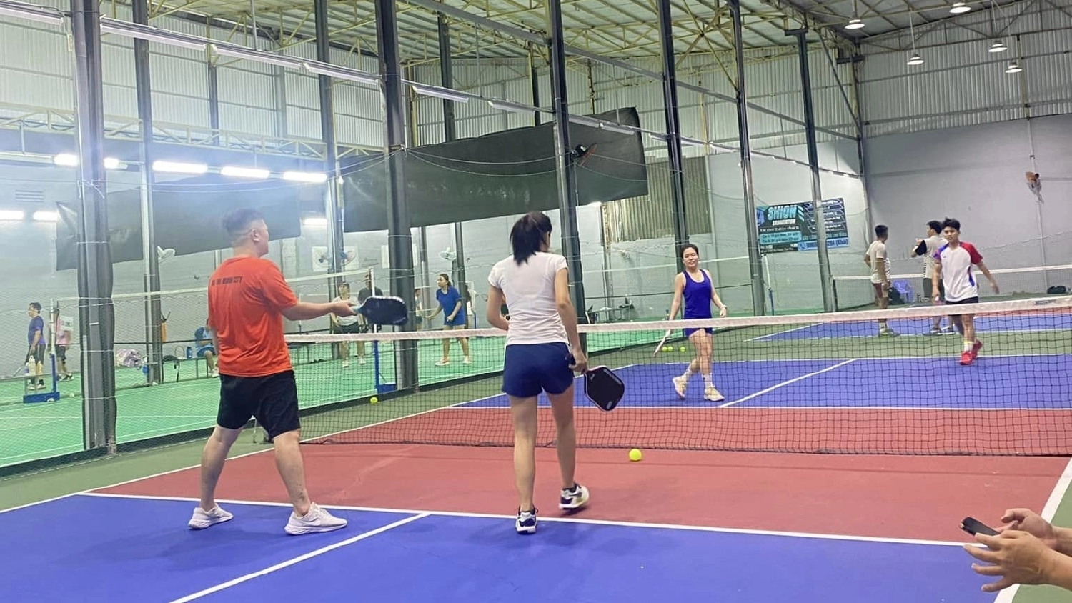 Tổng hợp danh sách các sân Pickleball Tân Phú chất lượng nhất hiện nay | ShopVNB