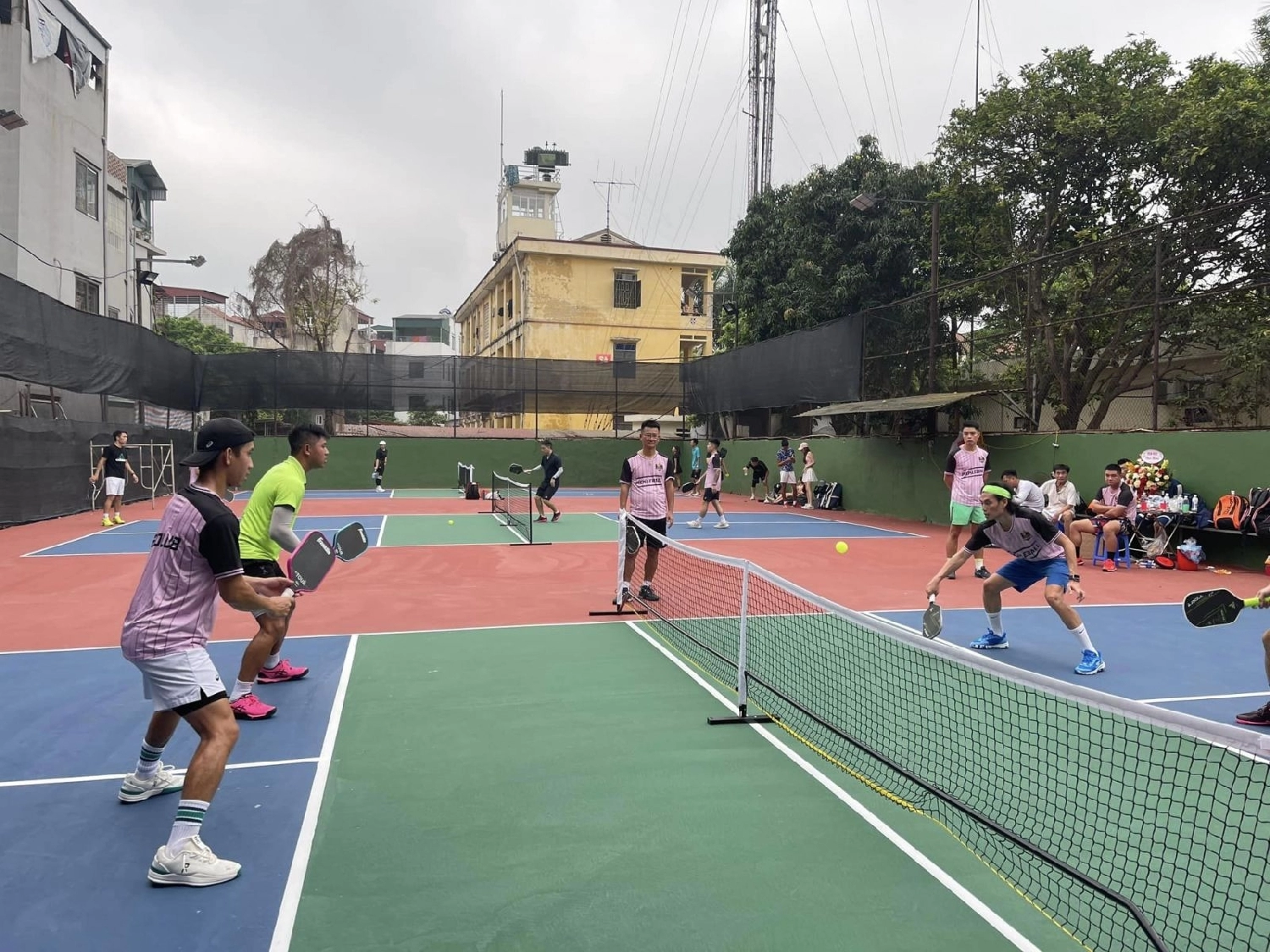 Tổng hợp danh sách các sân Pickleball quận Long Biên, Hà Nội uy tín và chất lượng nhất | ShopVNB