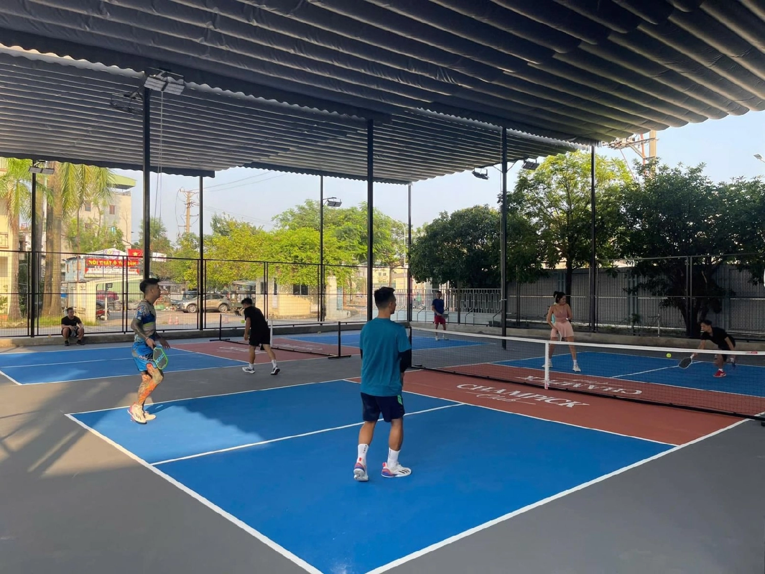 Tổng hợp danh sách sân Pickleball huyện Thanh Trì, Hà Nội chất lượng đáng để anh em cân nhắc lựa chọn | ShopVNB