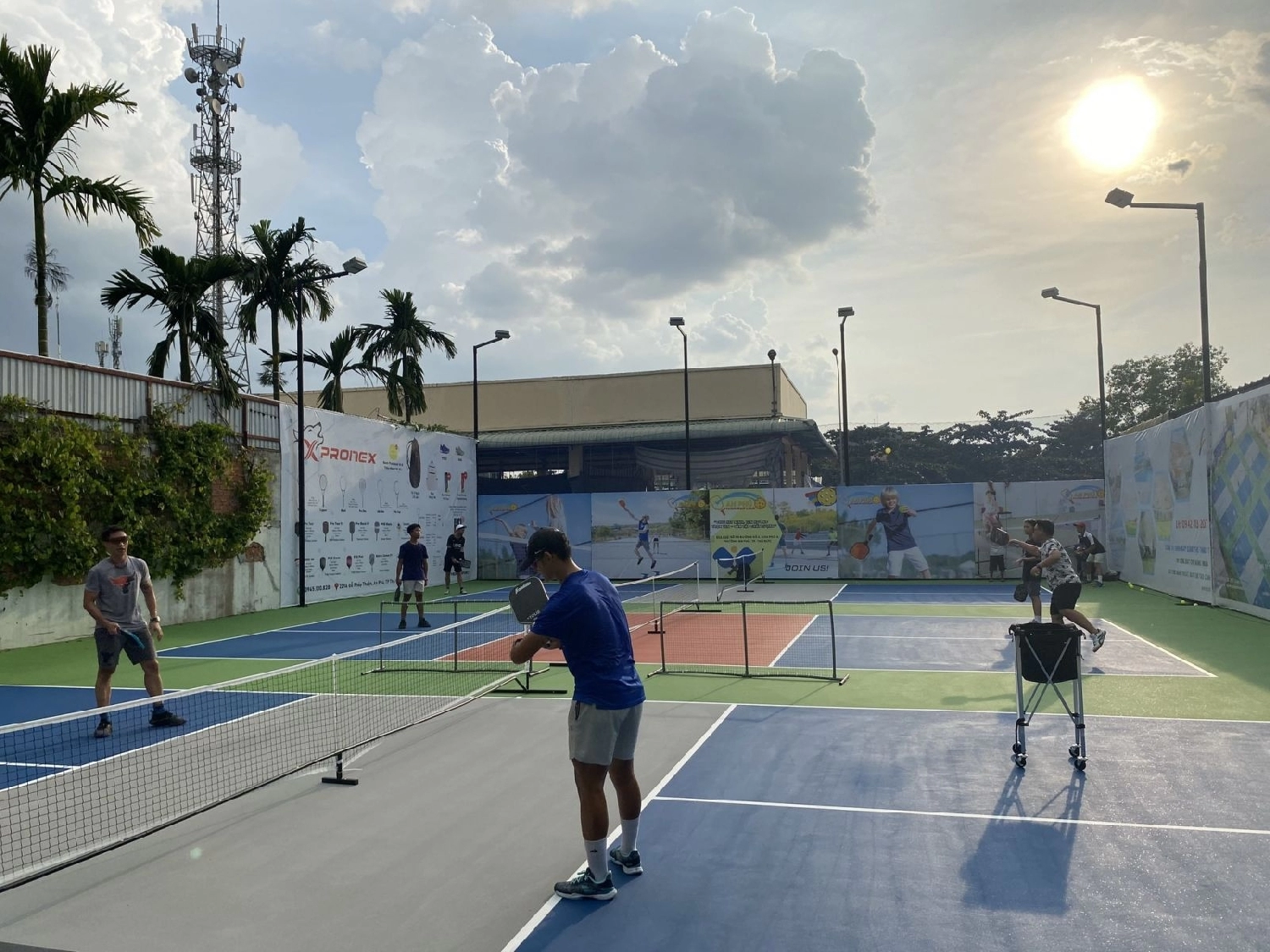 Tổng hợp danh sách các sân Pickleball Thủ Đức uy tín và đáng chơi nhất hiện nay | ShopVNB