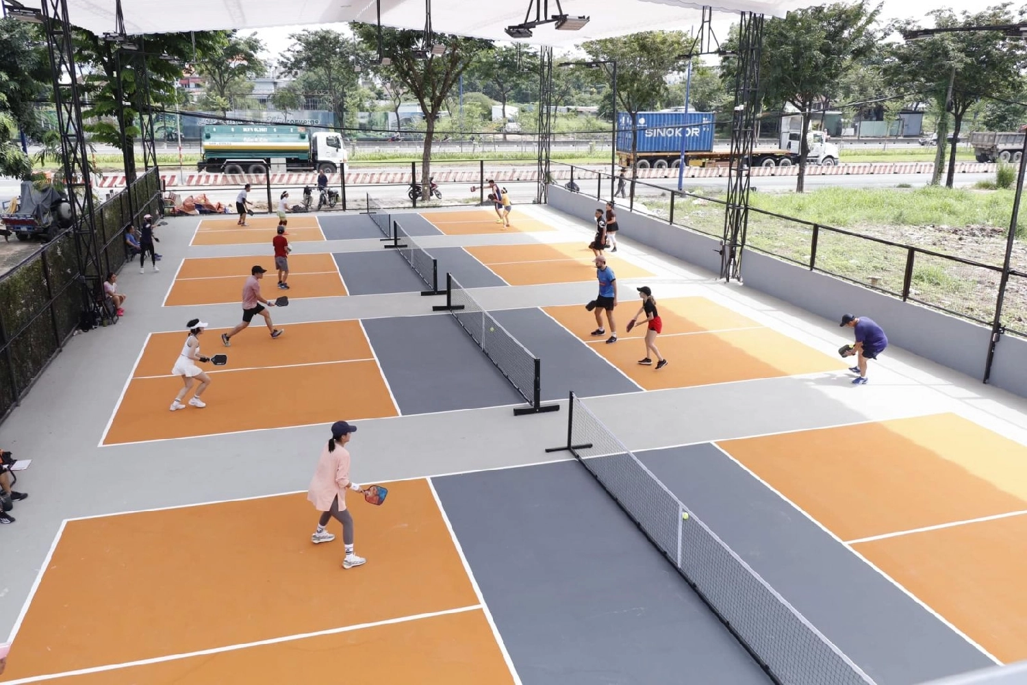 Tổng hợp danh sách các sân Pickleball Thủ Đức uy tín và đáng chơi nhất hiện nay | ShopVNB